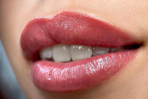 Permanent lip makeup close-up