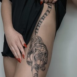 Women’s Leg Tattoos