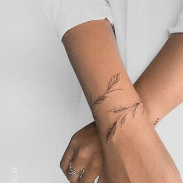 Тату на запястье (23)