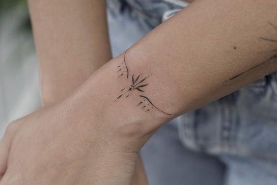 Тату на запястье (27)